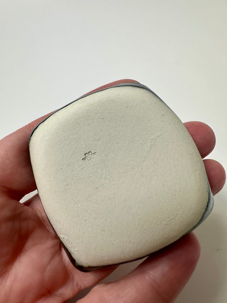 Little square mirror - porcelain