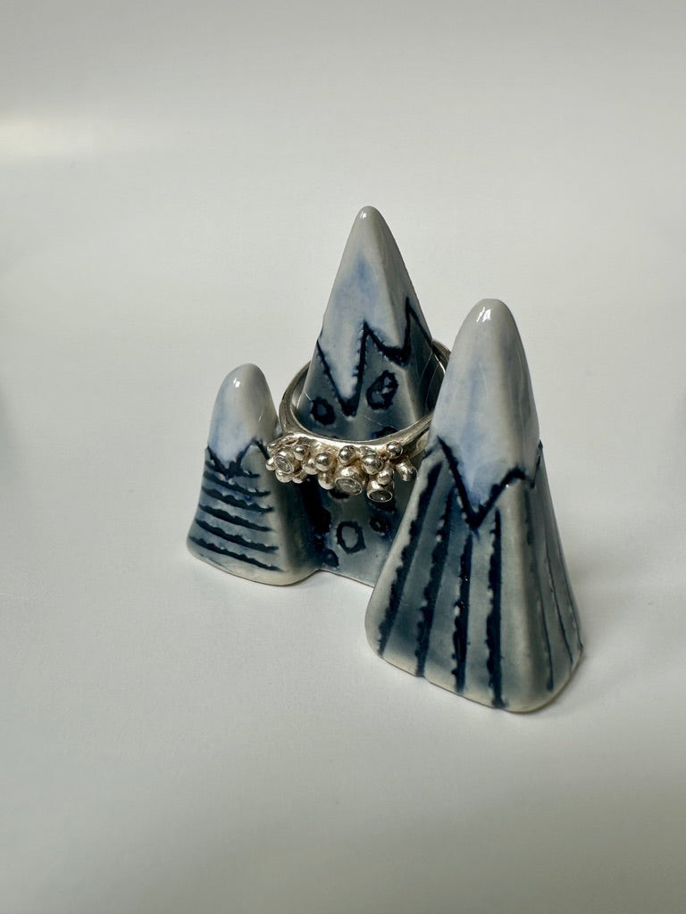 Mountain ring holder - Blue