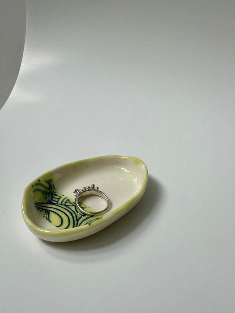 Green wave stripe - porcelain