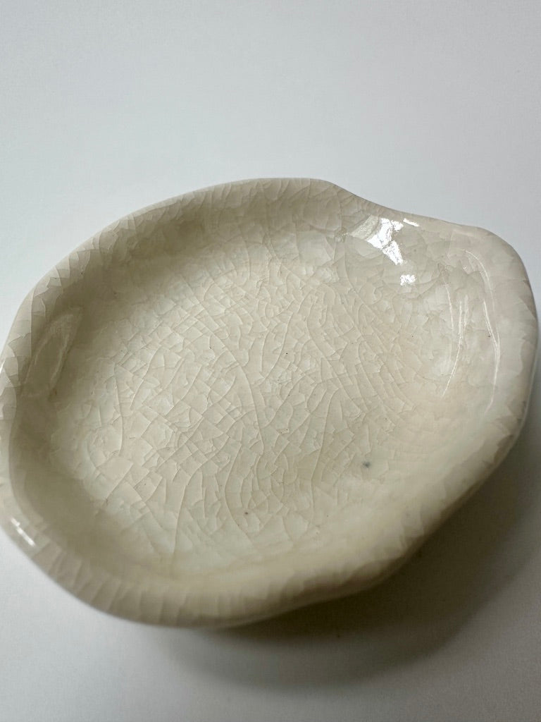 Little porcelain Crackle roundish