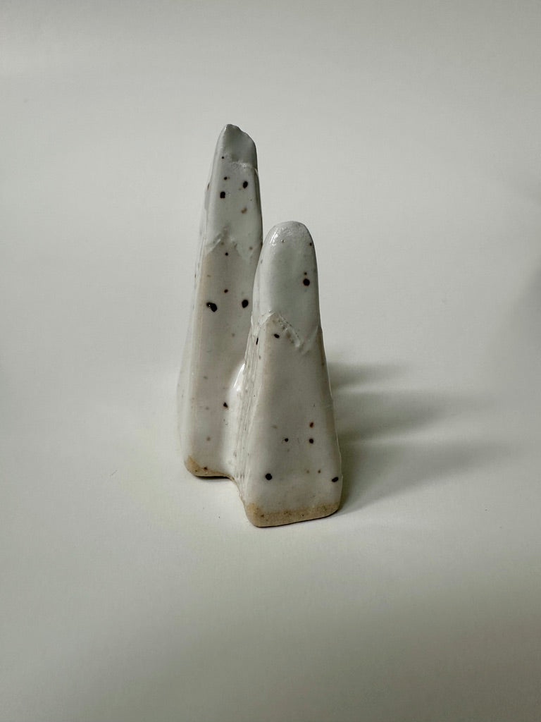 Mountain ring holder - Stoneware