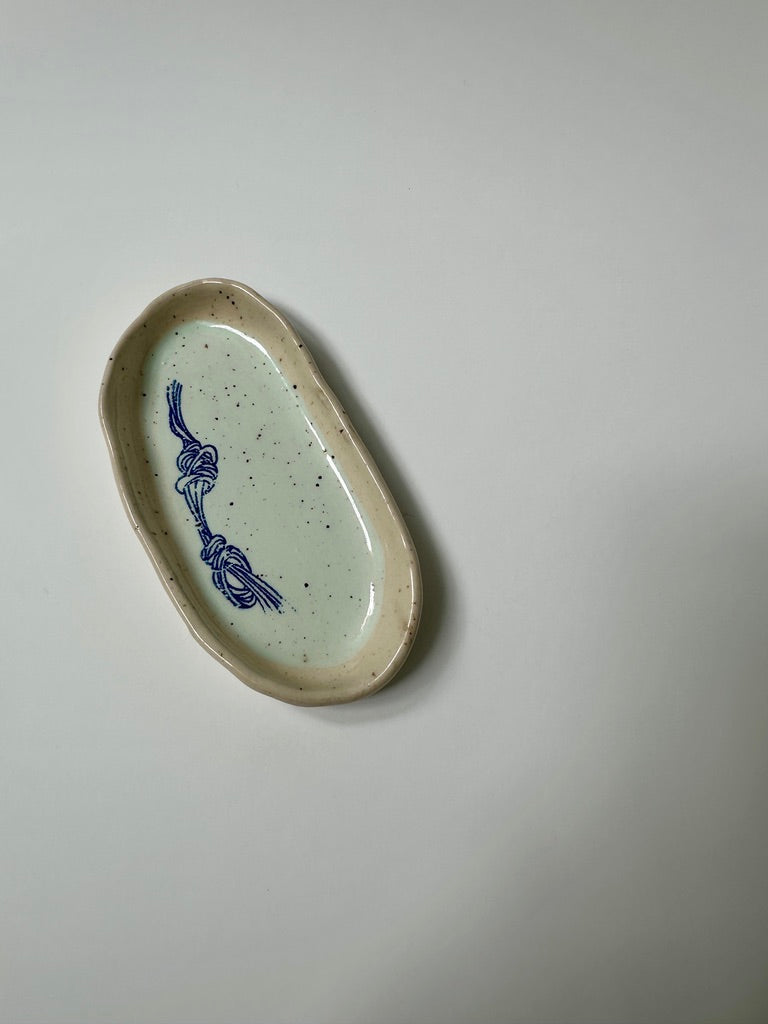 Robin's Egg Knot - stoneware