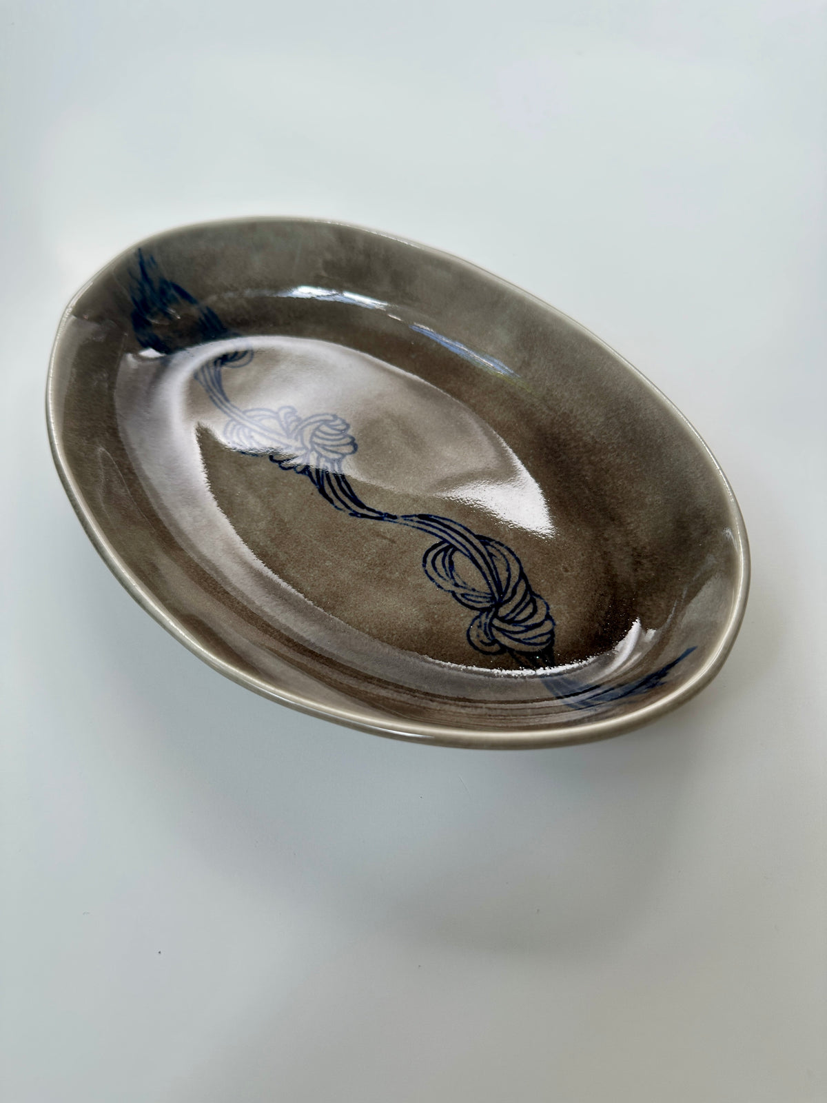 Grey oval dish - porcelain