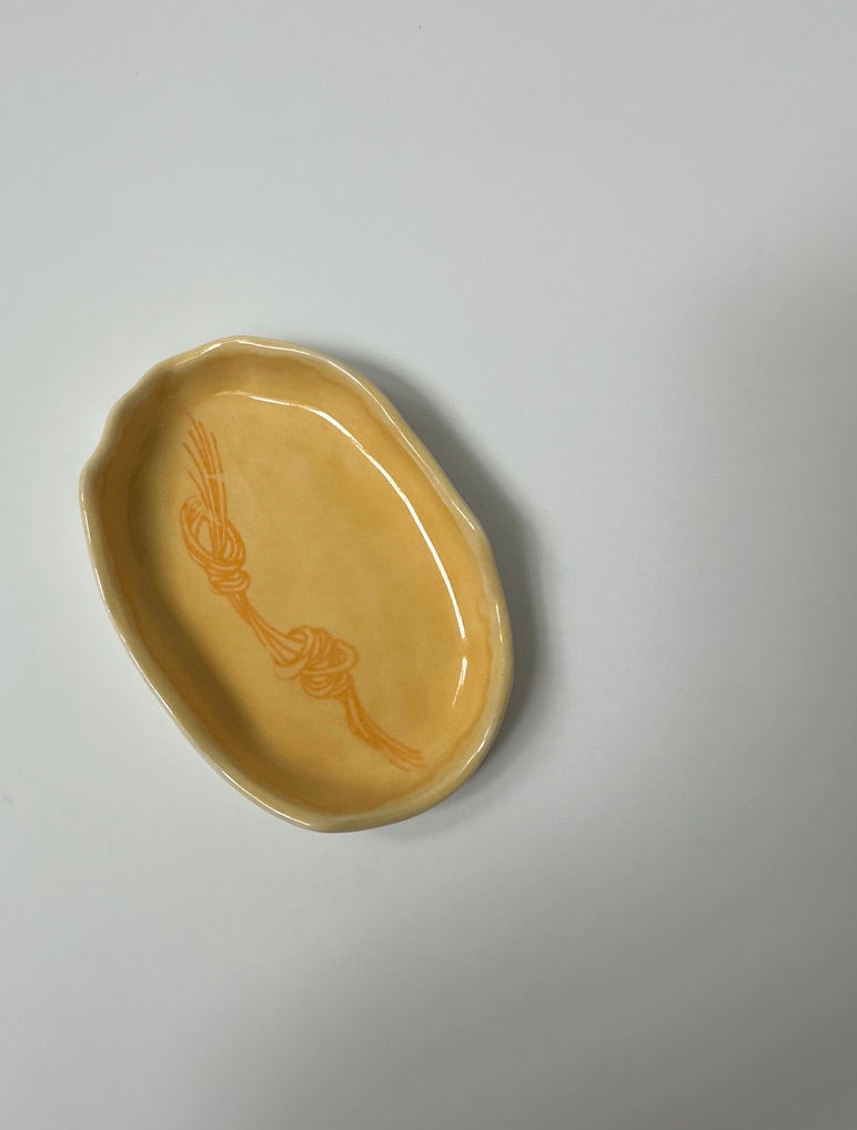 Yellow Knot - porcelain