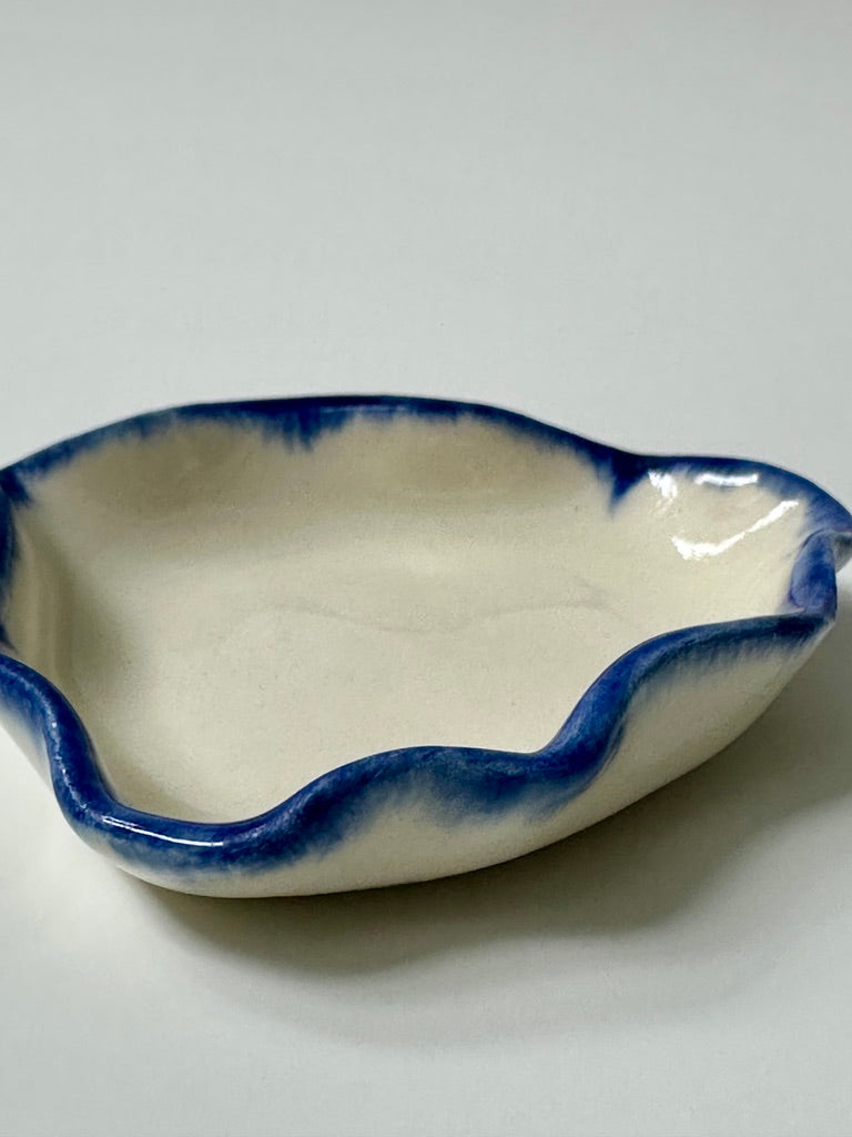 Blue Ruffle - porcelain