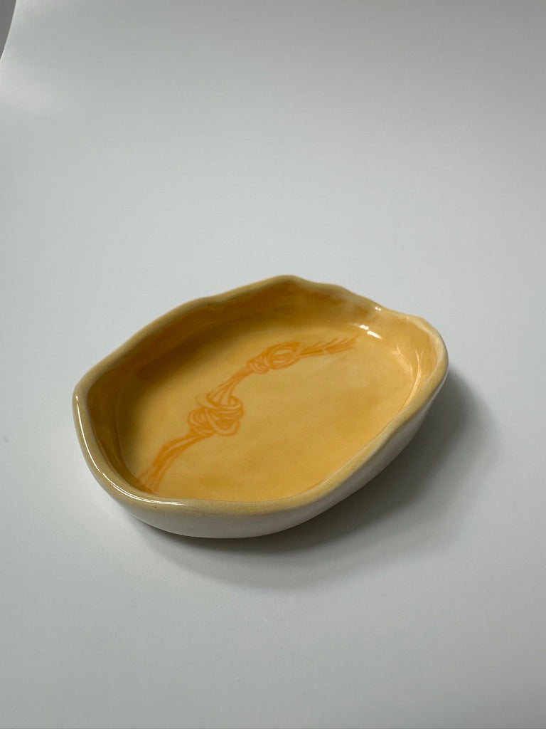 Yellow Knot - porcelain