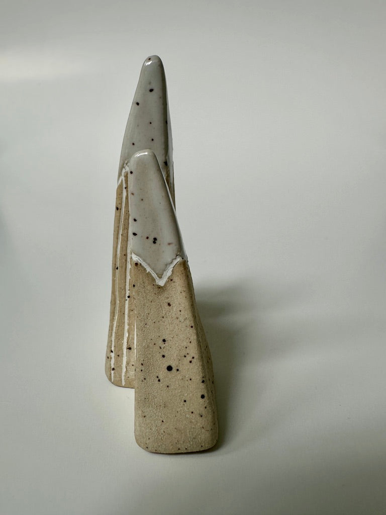 Mountain ring holder - Matte Speckle 3