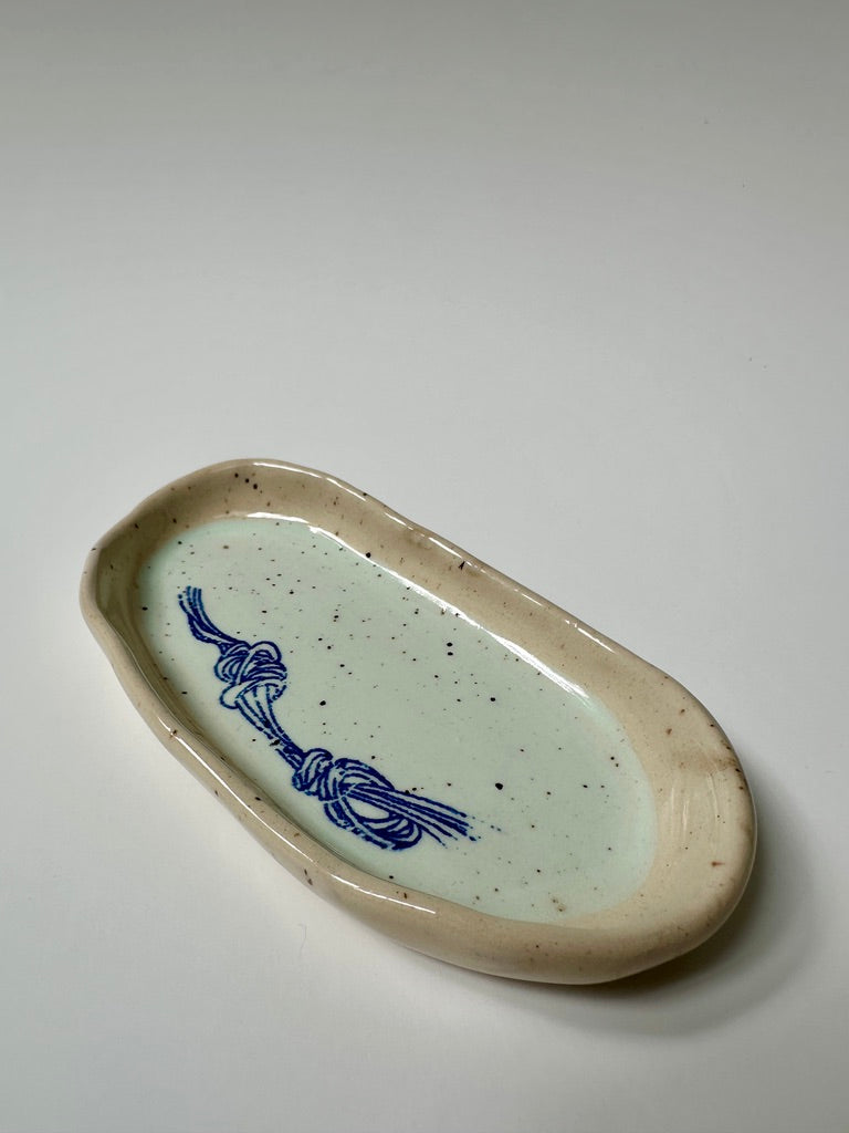 Robin's Egg Knot - stoneware