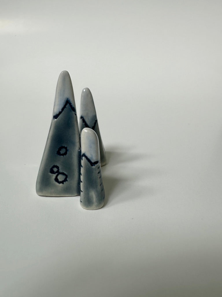 Mountain ring holder - Blue