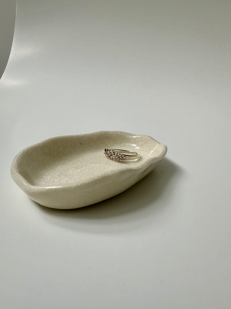 Little porcelain Crackle oval