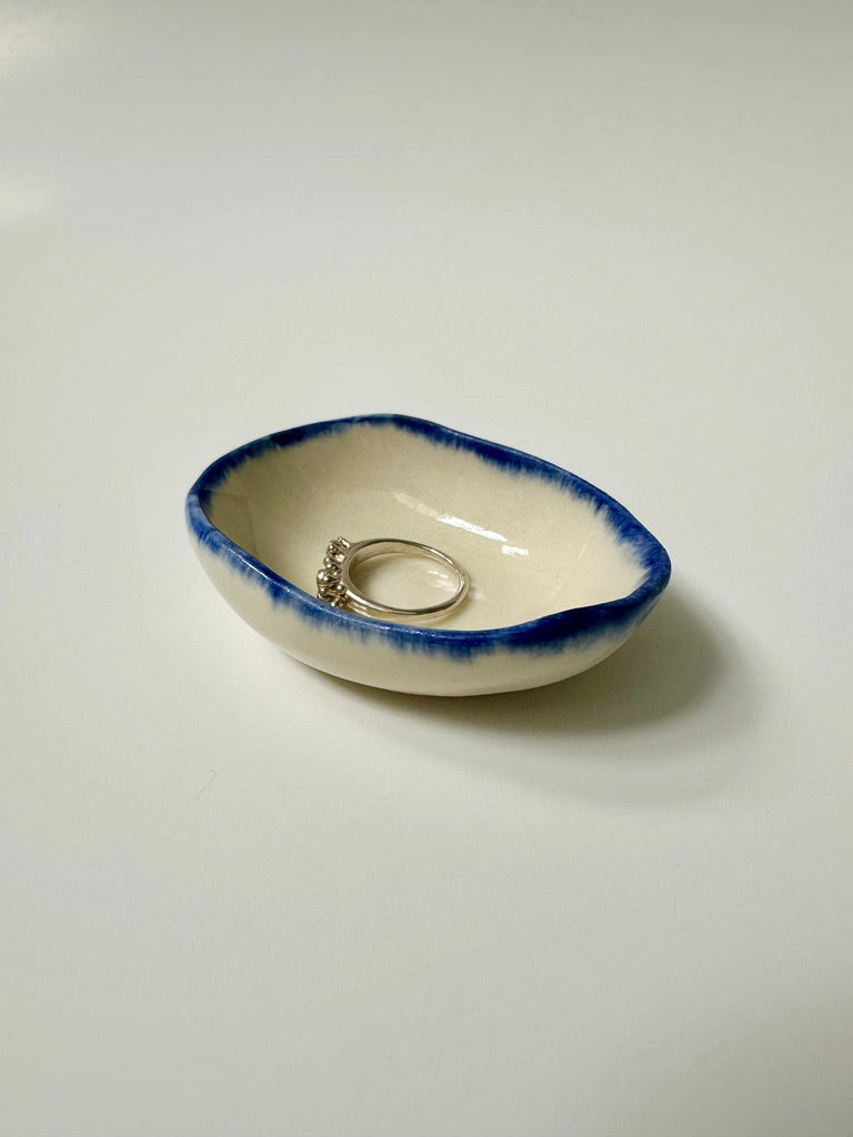 Little round blue - porcelain