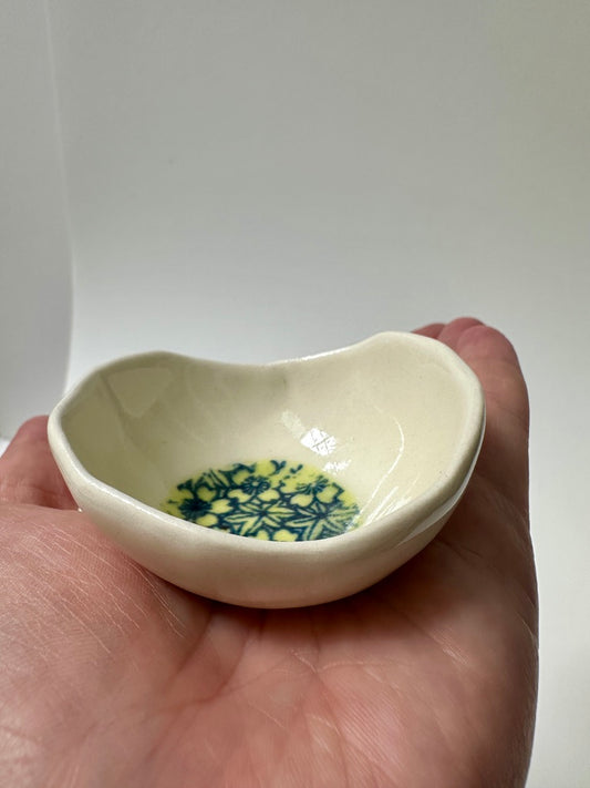 Green flower, little round
