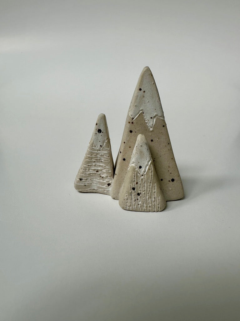 Mountain ring holder - Matte Speckle