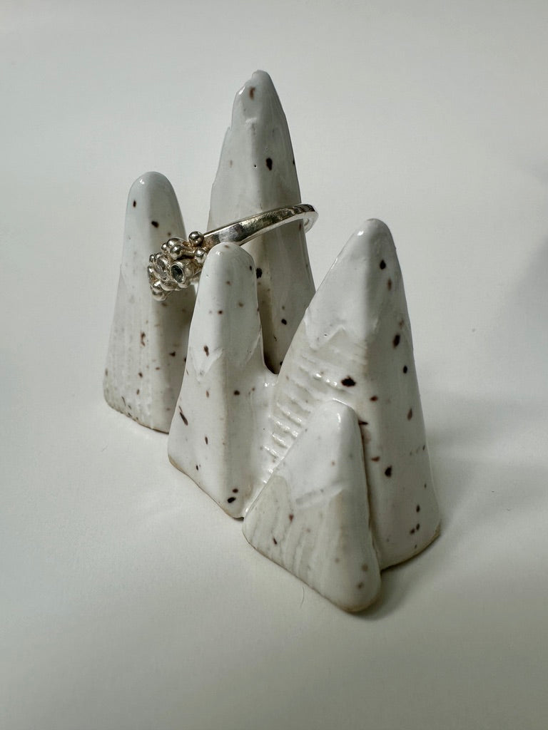 Mountain ring holder - Stoneware