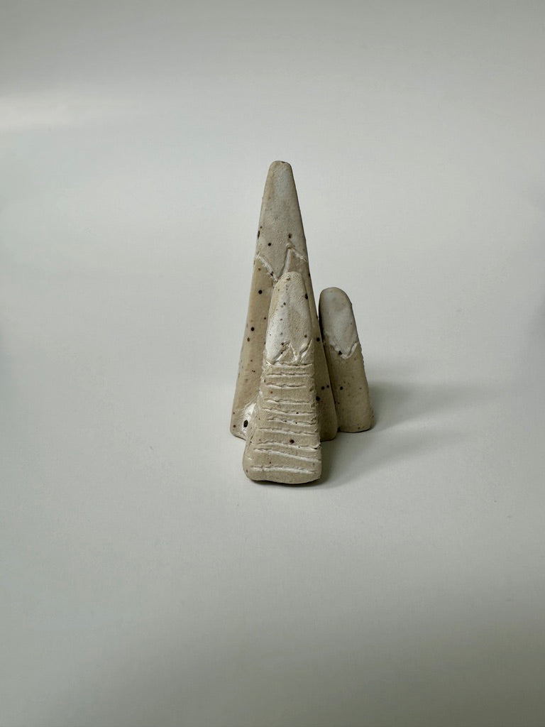 Mountain ring holder - Matte Speckle