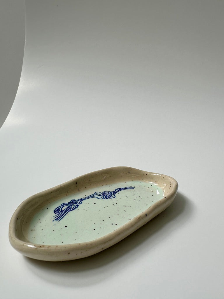 Robin's Egg Knot - stoneware