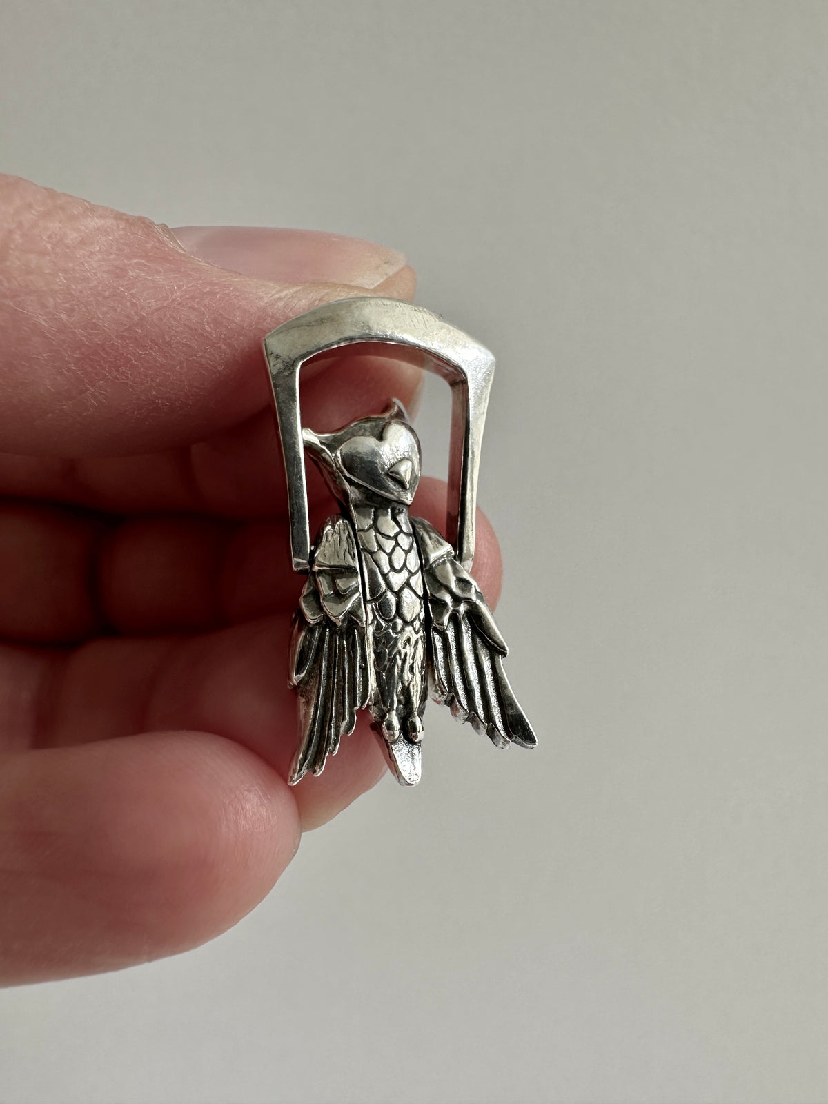 'Clive' Lapel Pin