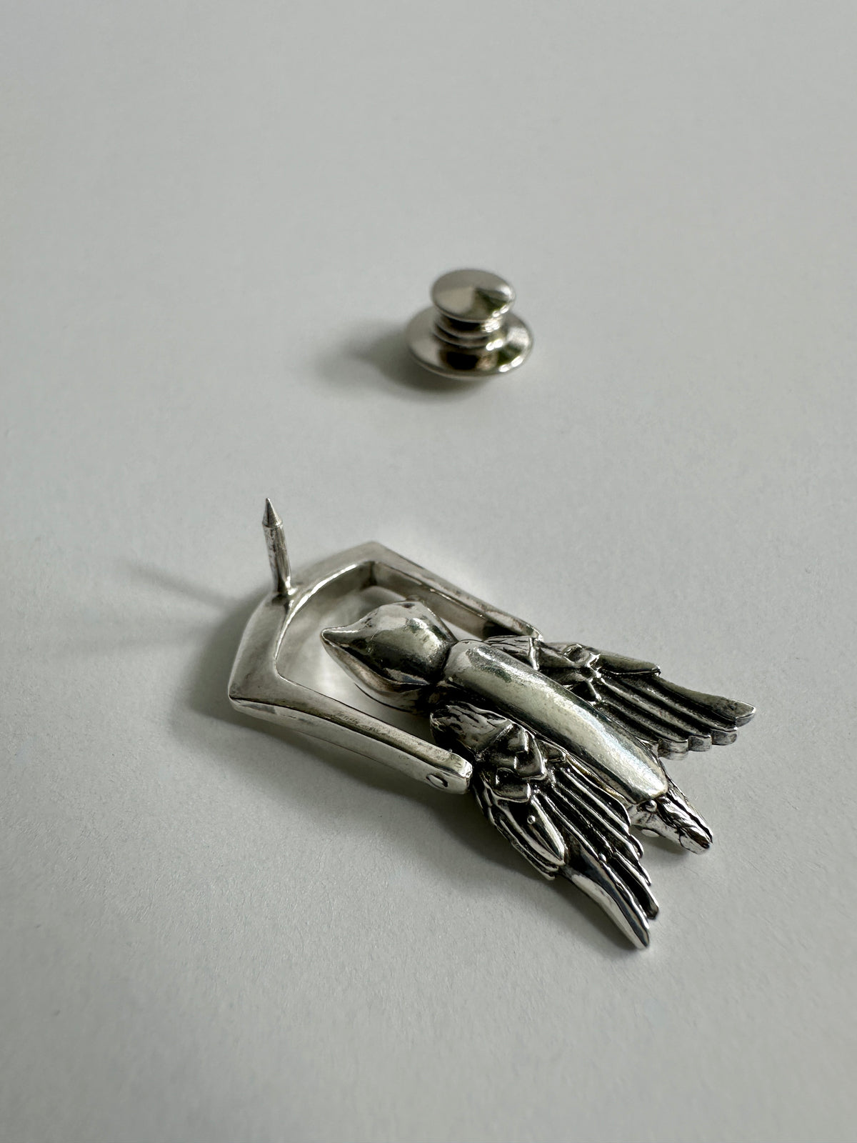 'Clive' Lapel Pin