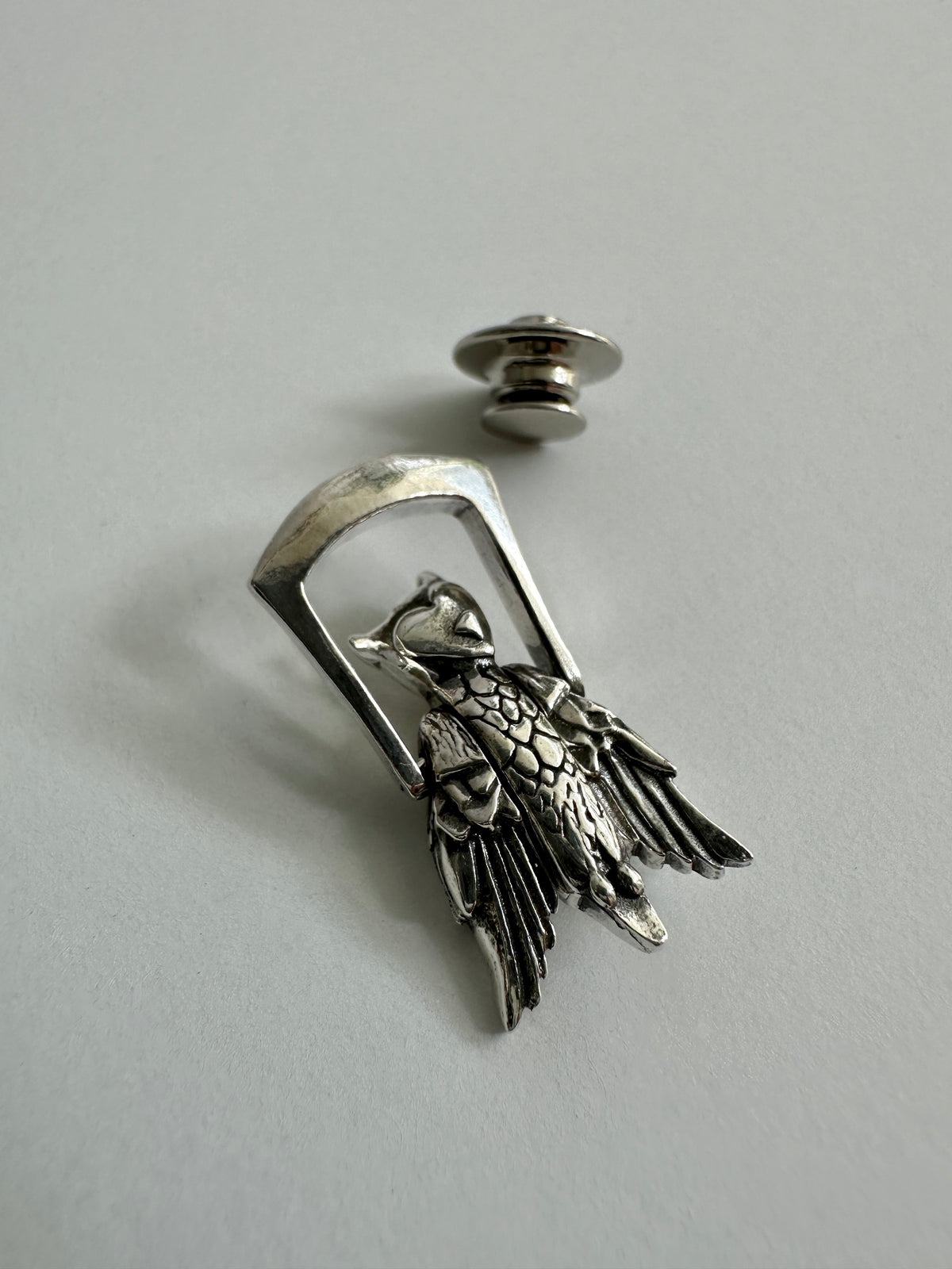 'Clive' Lapel Pin