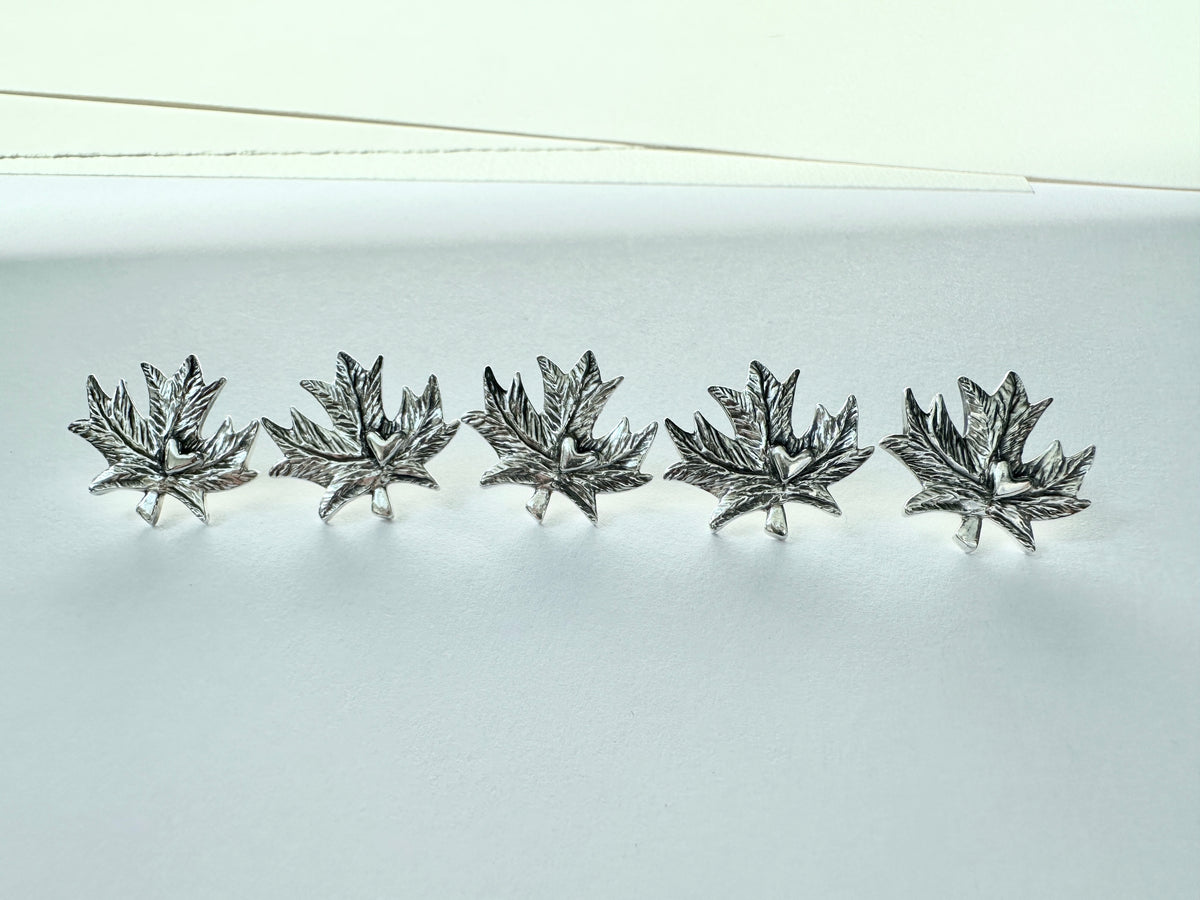 Canada Love Pin