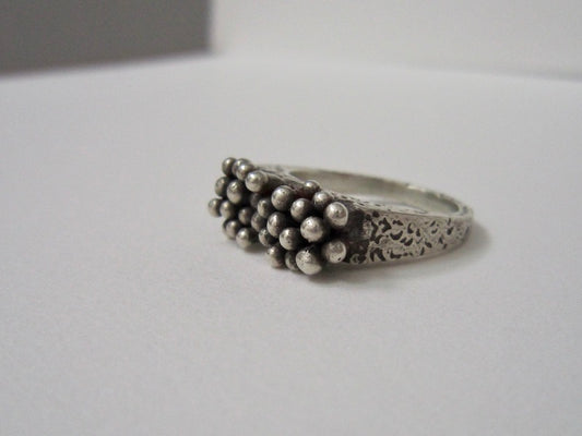 Small Oxidized Anemone Ring