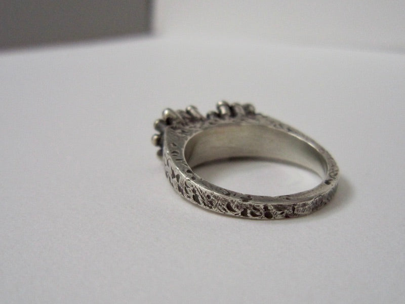 Small Oxidized Anemone Ring