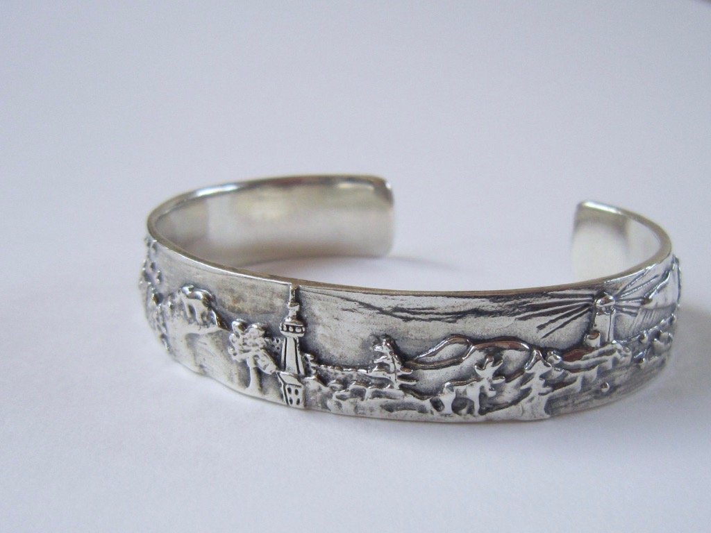 Oh Canada! Cuff Bracelet - Amanda Schoppel Art & Wax Carving
